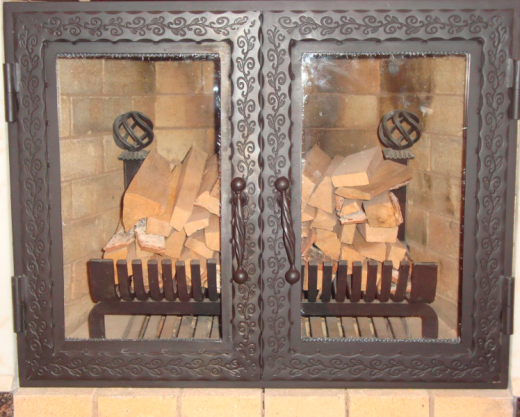 Каминная дверь с покрытием под бронзу фото в Воронеже